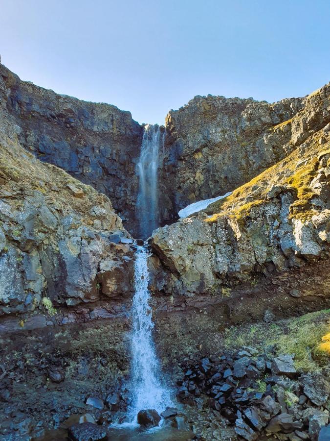 Basalt Hotel بورغارنيس المظهر الخارجي الصورة